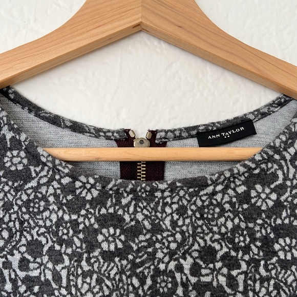Ann Taylor Black Gray Lace Print Blouse Top, Size S - Picture 3 of 4